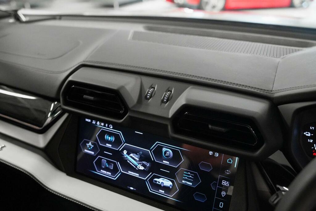 Lamborghini Urus Automatic Blue #33