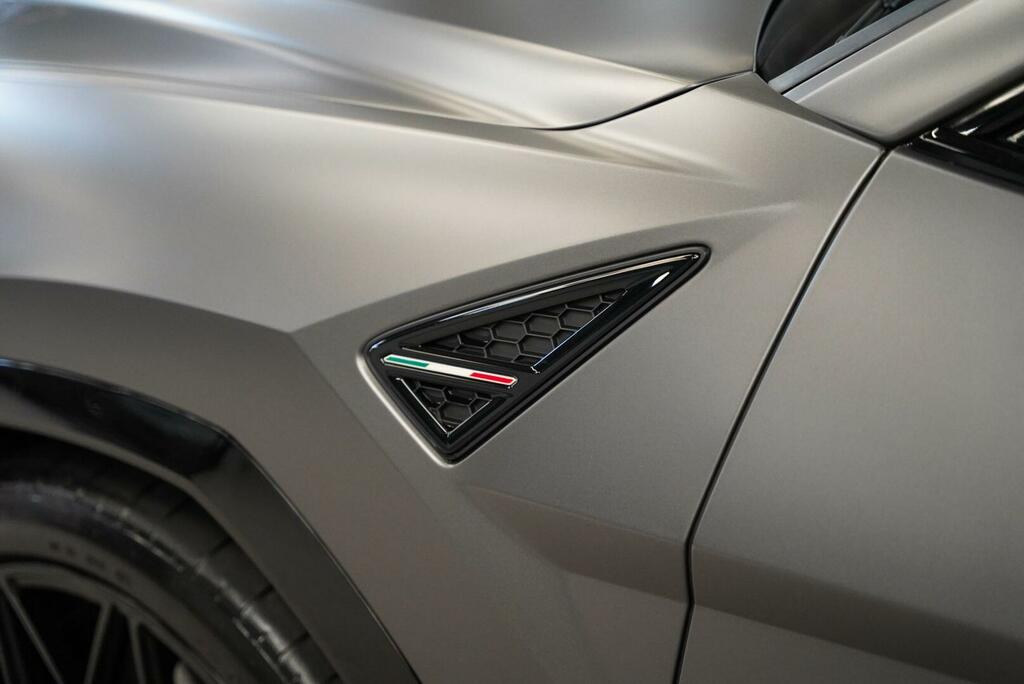 Lamborghini Urus Automatic Blue #82