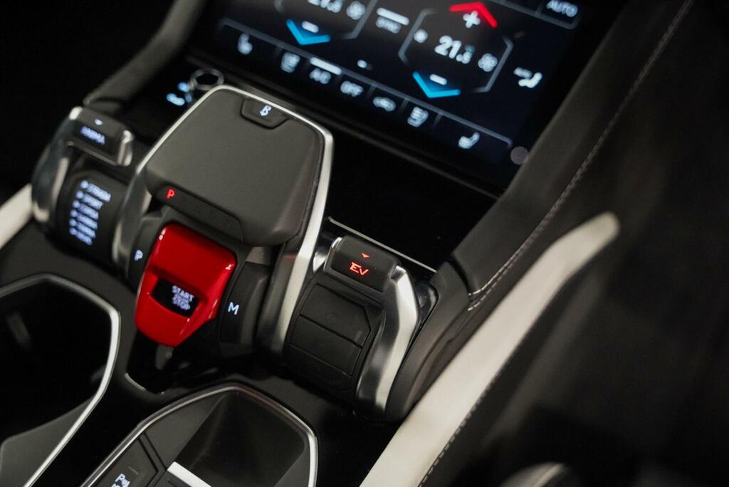 Lamborghini Urus Automatic Blue #40