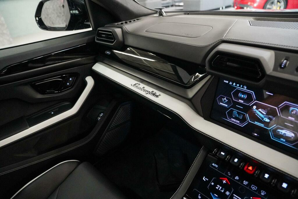 Lamborghini Urus Automatic Blue #41
