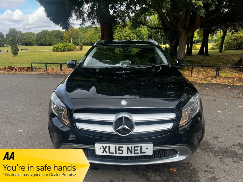 Mercedes-Benz GLA Class Gla 200 D Sport Black #2
