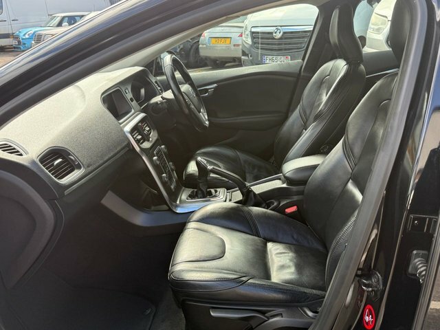 Volvo V40 2.0 D3 Se Lux Nav Hatchback E Black #6
