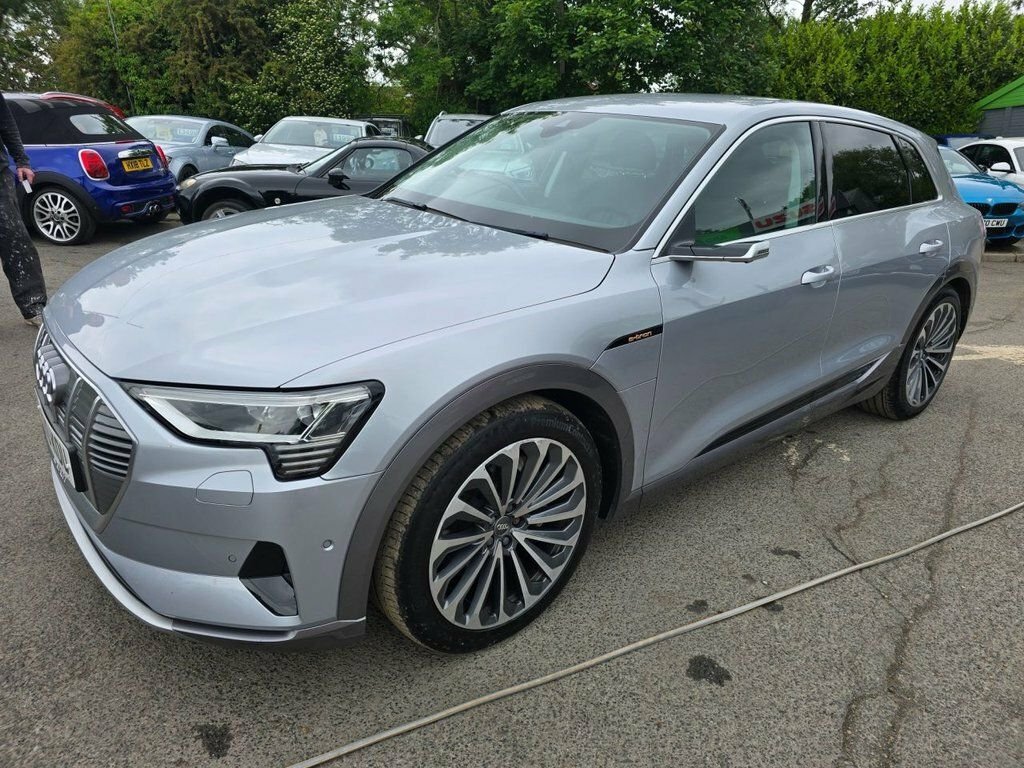 Audi E-tron Suv GJ20KOU Silver #4