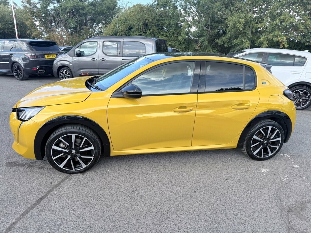 Peugeot e-208 Hatchback BL23CBF Yellow #4