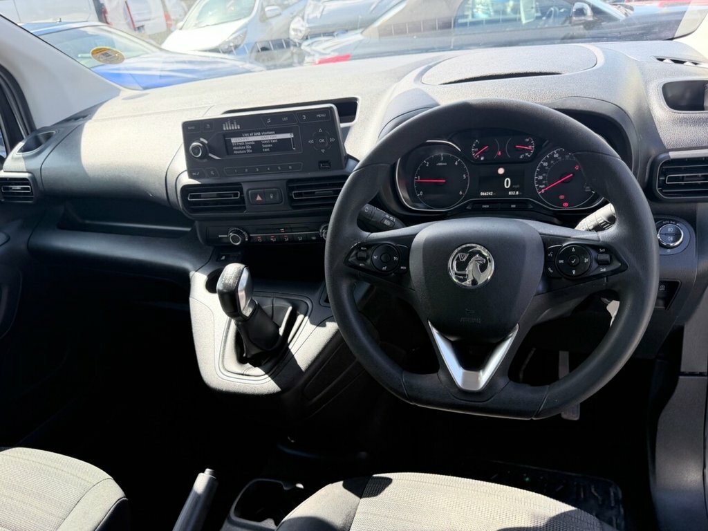 Vauxhall Combo Life Black #10