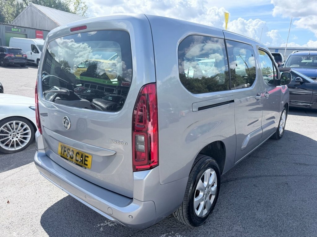 Vauxhall Combo Life Black #7