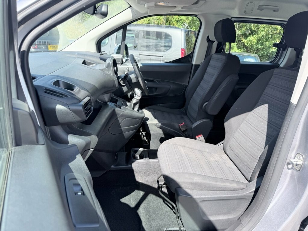 Vauxhall Combo Life Black #14
