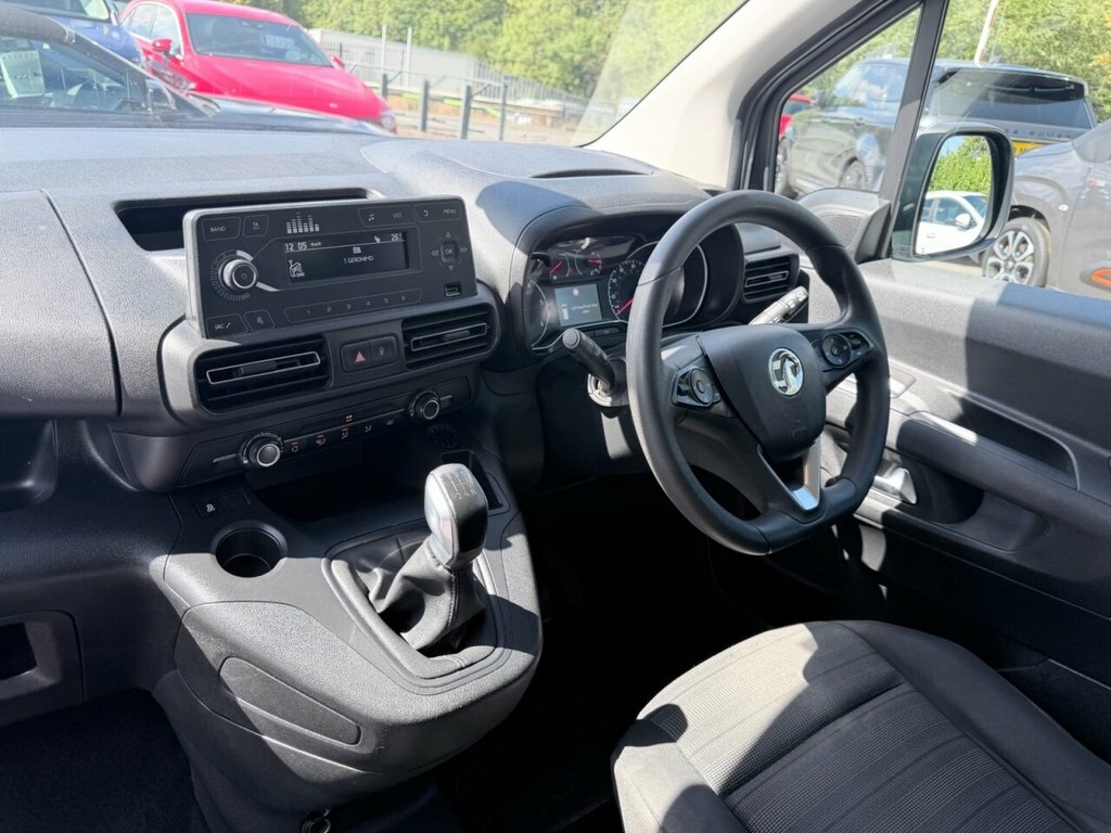 Vauxhall Combo Life Black #15