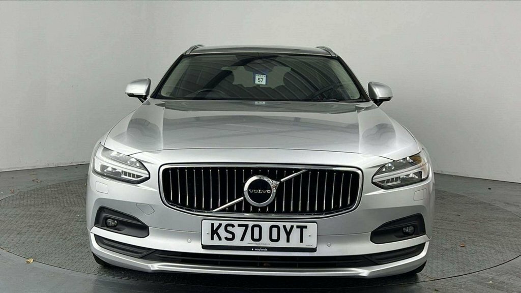 Volvo V90 2L Momentum Silver #2