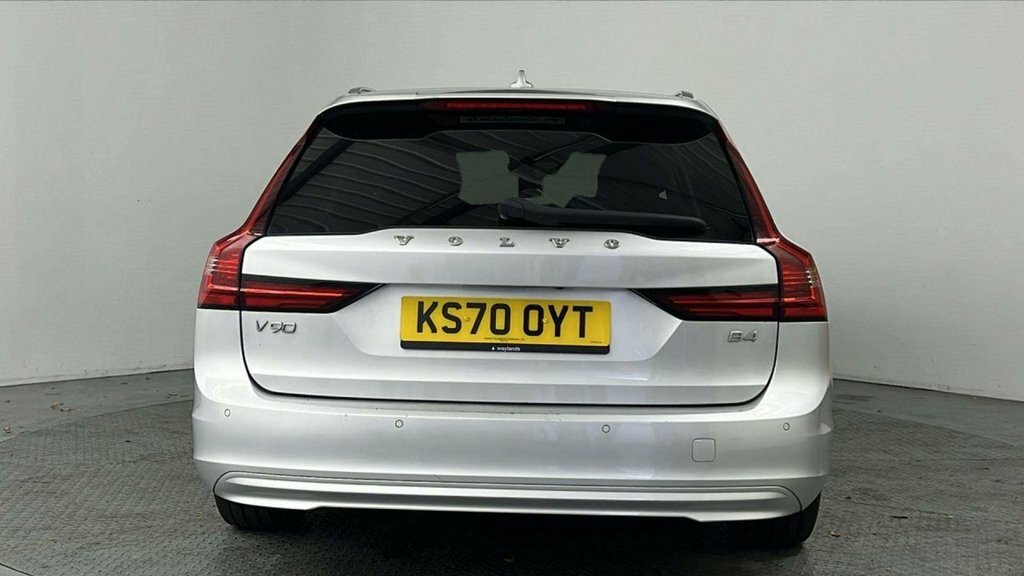Volvo V90 2L Momentum Silver #5