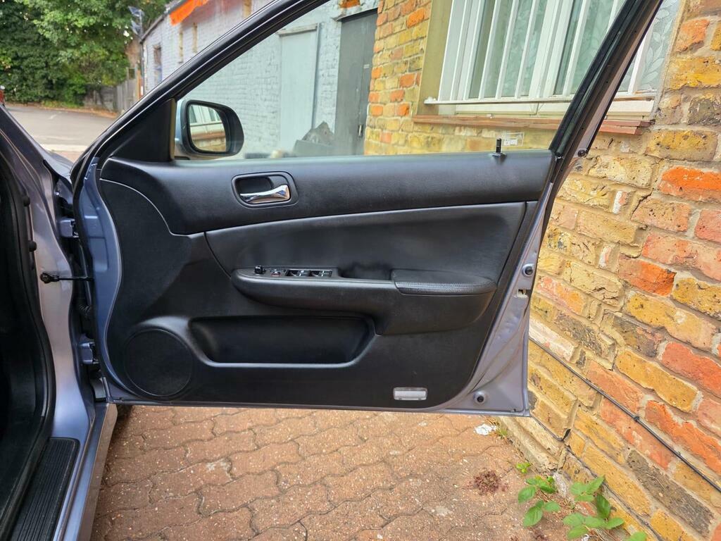 Honda Accord 2.4 Vtec Executive 190 Bhp Brown #33