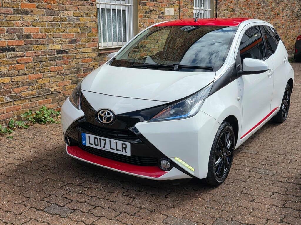 Toyota Aygo 1.0 Vvt-i X-press X-shift Euro 6 White #3