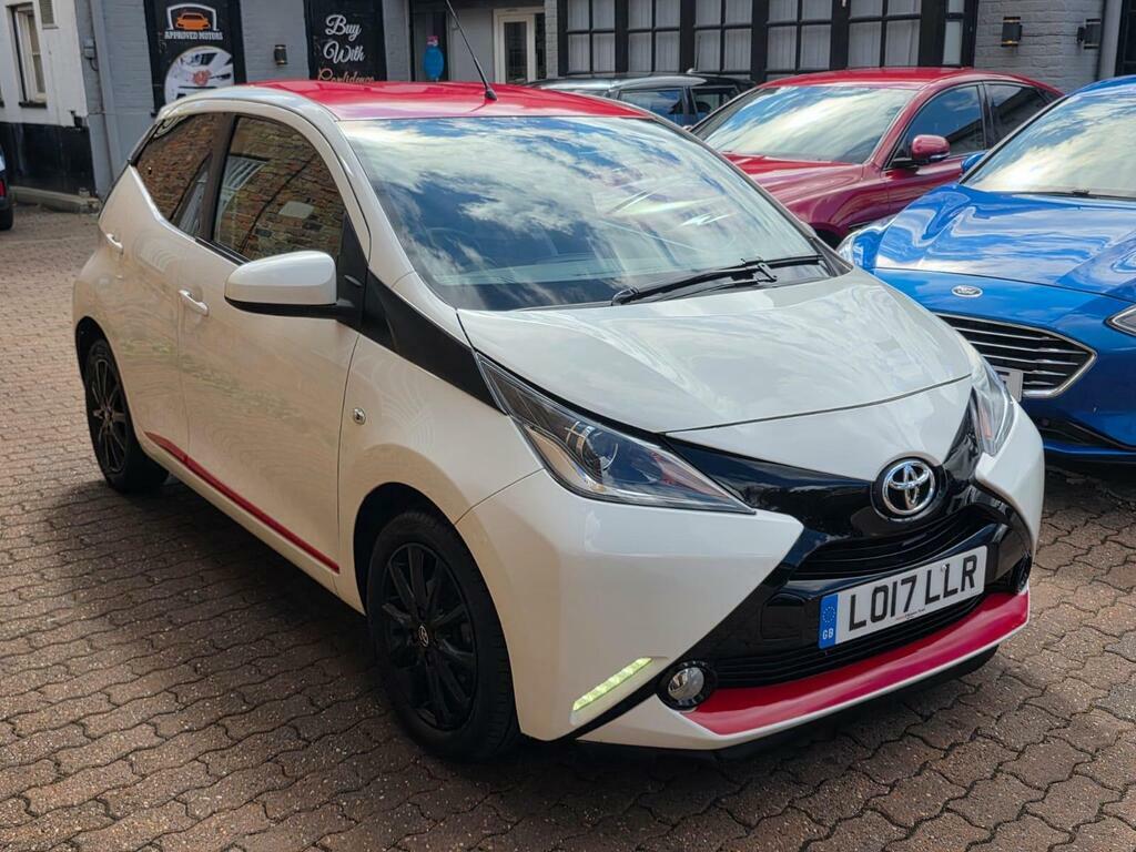 Toyota Aygo 1.0 Vvt-i X-press X-shift Euro 6 White