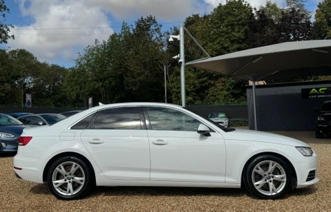 Audi A4 2.0 Tdi Ultra VO17UNH White #6