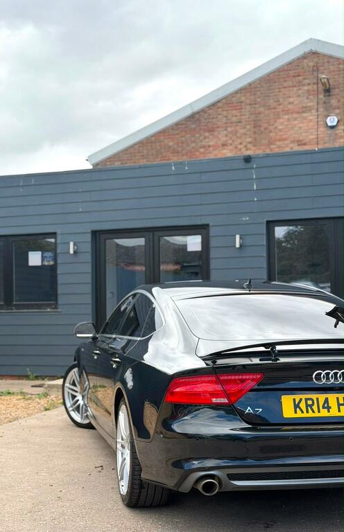 Audi A7 Hatchback Black #2