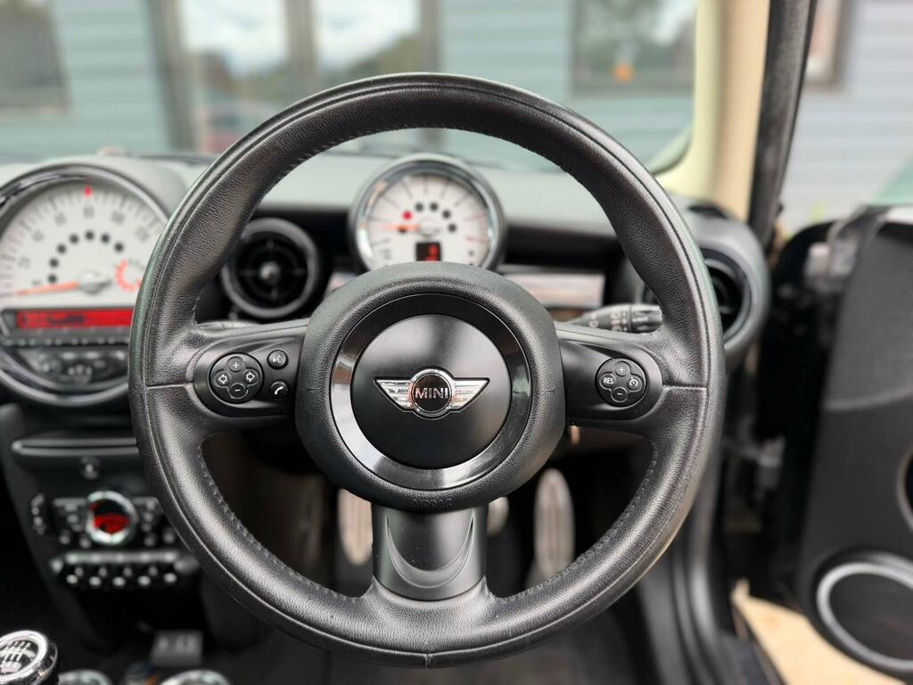 Mini Hatch Blue #18