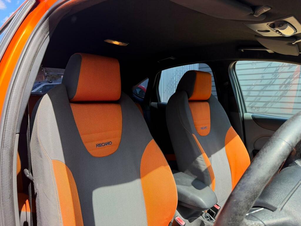 Ford Focus 2.5 Siv St-2 Orange