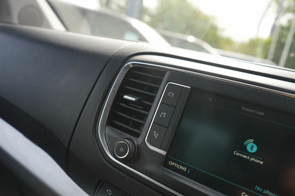 Peugeot e-Traveller E-traveller Allure Grey #25
