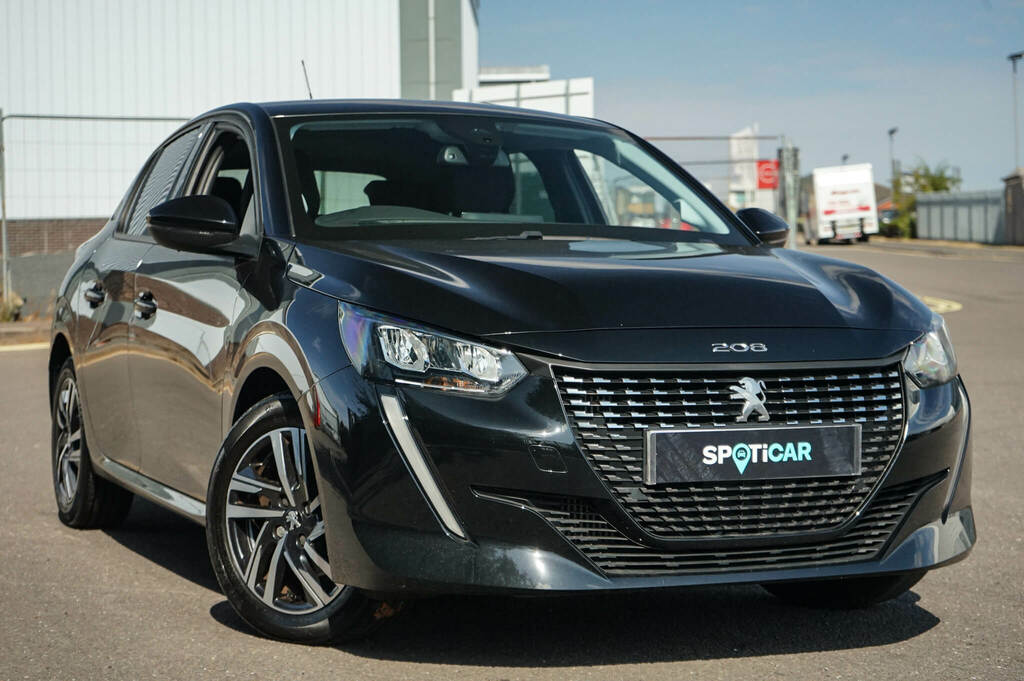Peugeot 208 1.2 Puretech 100 Allure Premium Black