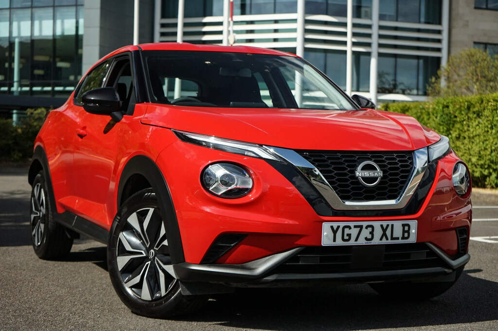 Nissan Juke 1.0 Dig-t 114 Acenta Red