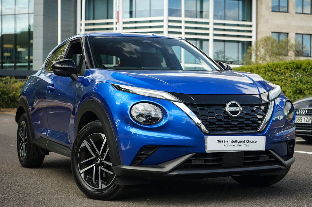 Nissan Juke 1.6 Hybrid N-connecta Blue