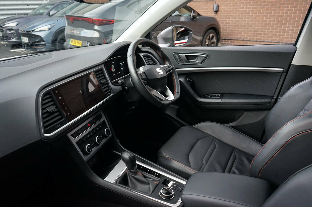 Seat Ateca 1.5 Tsi Evo Fr Sport Dsg FY74XXC White #2