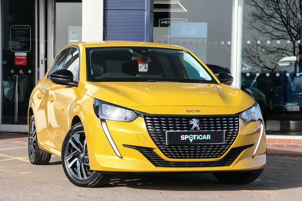 Peugeot 208 1.2 Puretech Active Premium Yellow