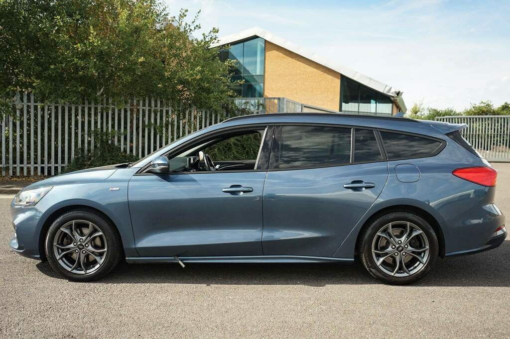 Ford Focus 1.0 Ecoboost 125 St-line Nav WP19YYT Blue #6