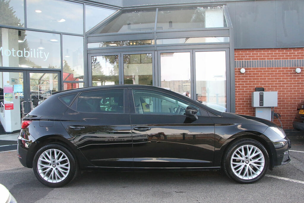 Seat Leon 1.2 Tsi Se Dynamic Technology KK18KZP Black #4
