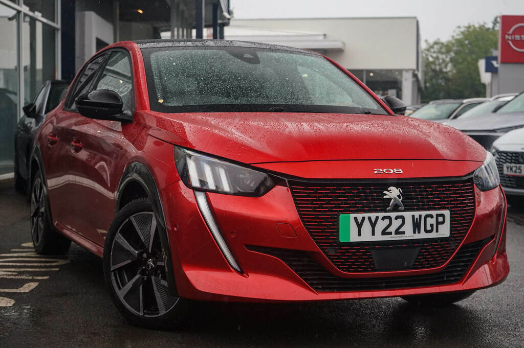 Peugeot e-208 100Kw Gt Premium 50Kwh Red