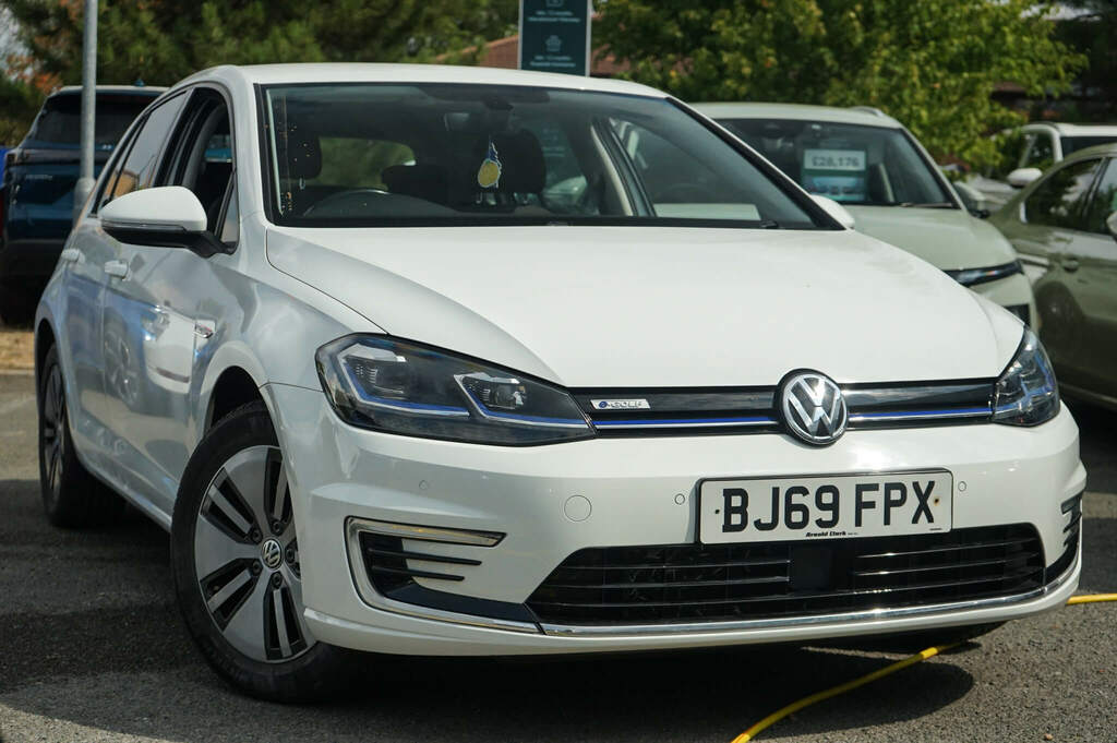 Volkswagen e-Golf 99Kw E-golf 35Kwh White