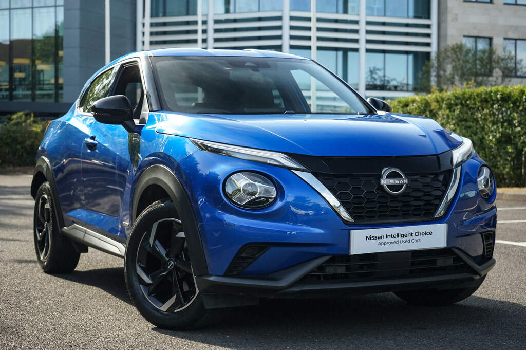 Nissan Juke 1.6 Hybrid N-connecta Blue