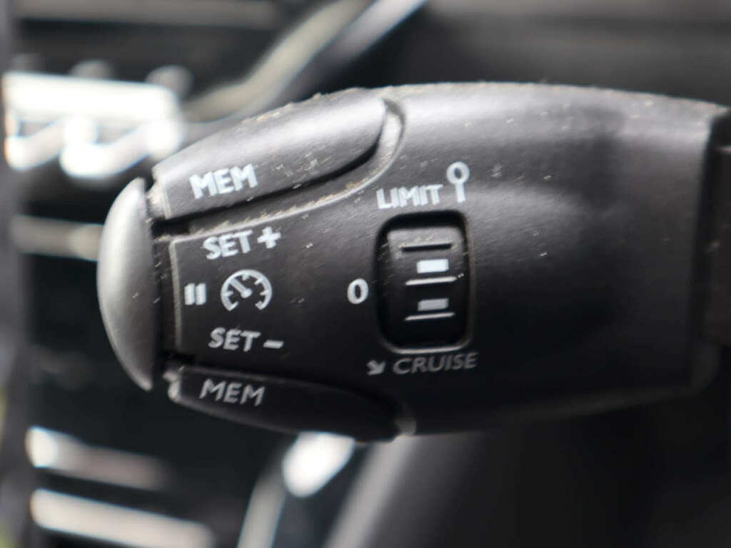 Peugeot 208 1.2 Puretech 100 Gt Eat8 Grey #6