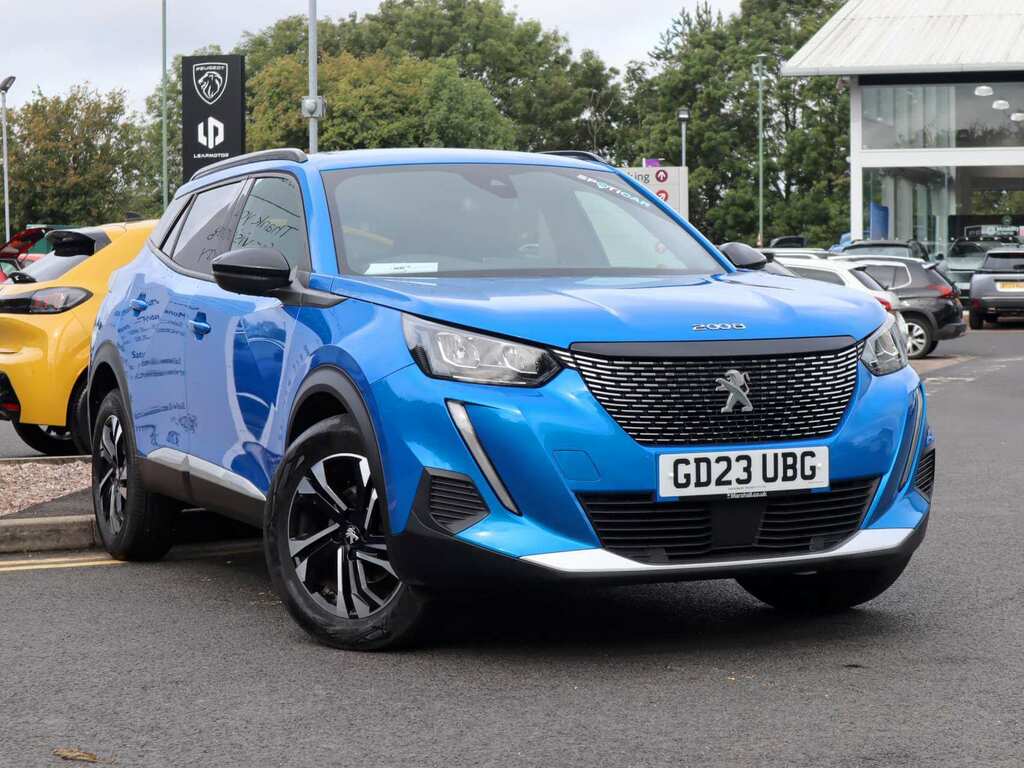 Peugeot 2008 1.2 Puretech Allure Premium Blue