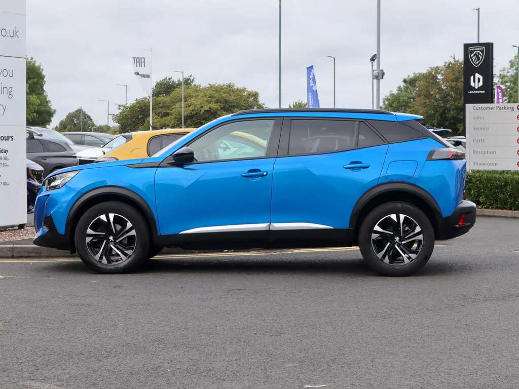 Peugeot 2008 1.2 Puretech Allure Premium Blue #4