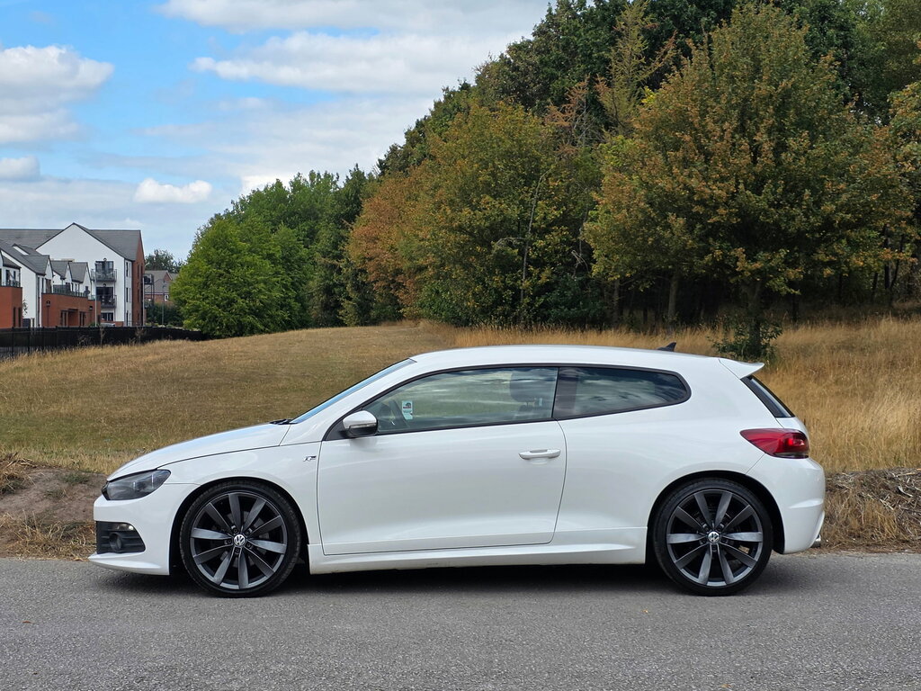 Volkswagen Scirocco 2.0 Tdi R-line Hatchback Euro 5 White #4