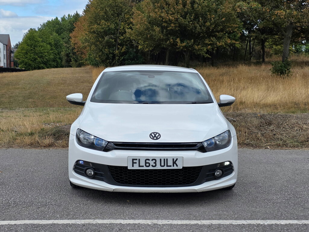 Volkswagen Scirocco 2.0 Tdi R-line Hatchback Euro 5 White #2
