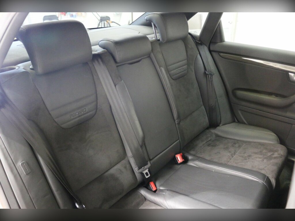 Audi S4 4.2L Null Blue #44