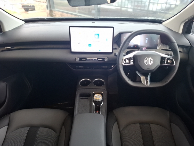 MG MG4 170Kw Premium Long Range 64Kwh Black #3