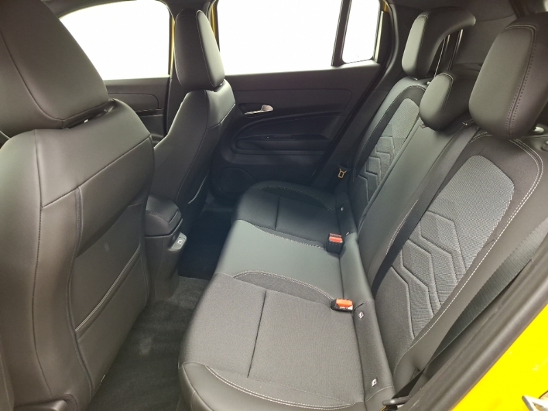 Jeep Avenger 1.2 E-hybrid Altitude Dct Yellow #6