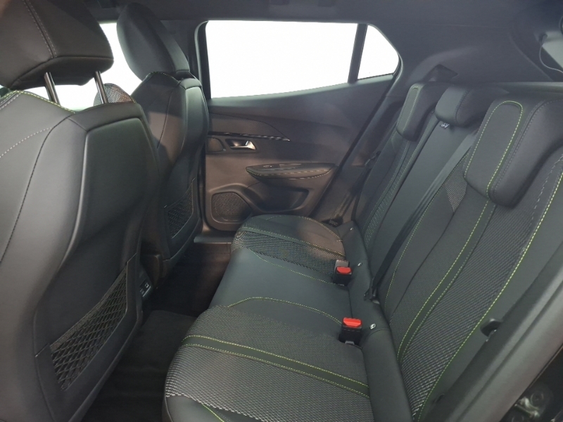 Peugeot 2008 1.2 Puretech 130 Gt Eat8 Black #6