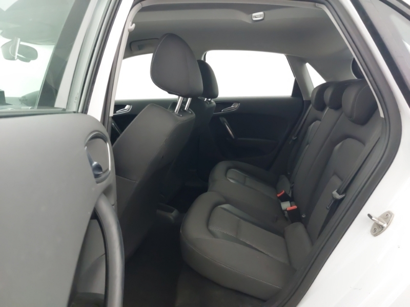 Audi A1 1.4 Tfsi Sport LO66UUG White #6