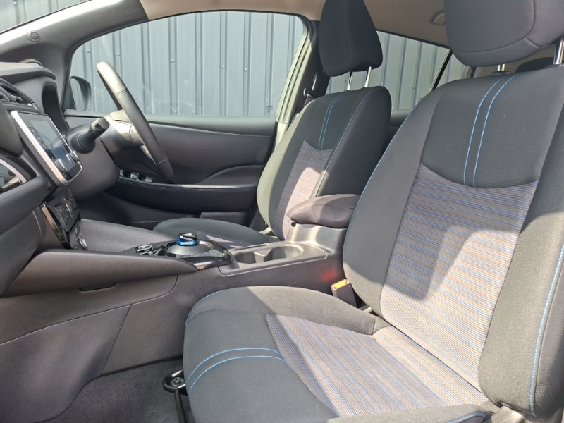 Nissan Leaf 110Kw N-connecta 39Kwh Grey #5