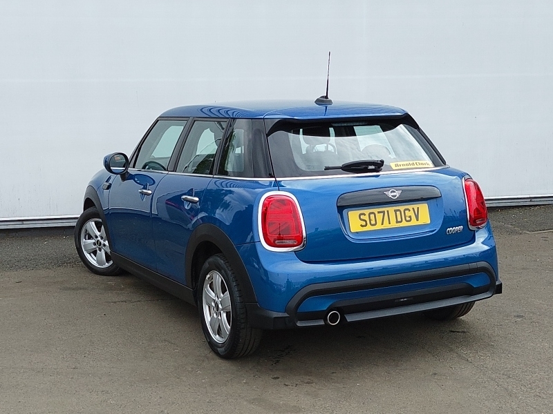 Mini Hatch 1.5 Cooper Classic SO71DGV Blue #2