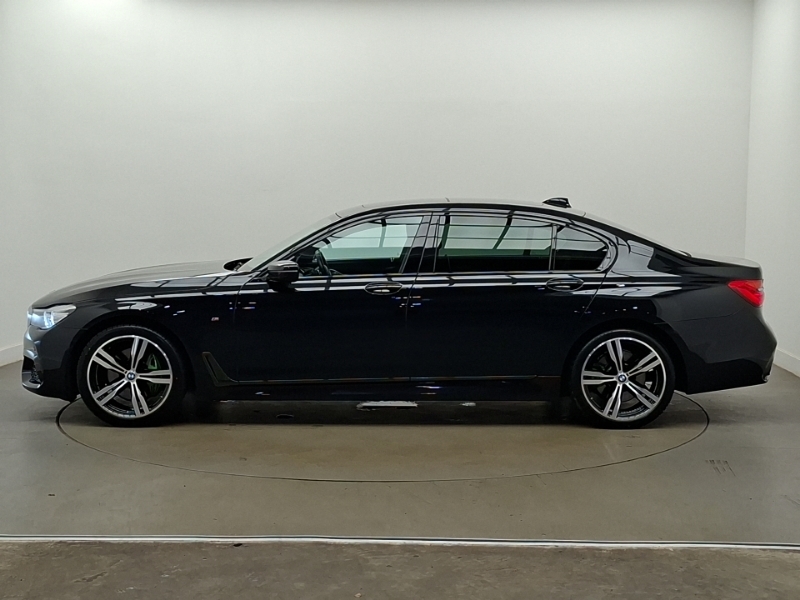 BMW 7 Series 740Ld Xdrive M Sport Black #4