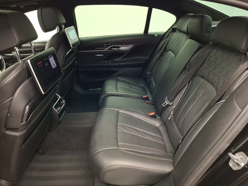 BMW 7 Series 740Ld Xdrive M Sport Black #6