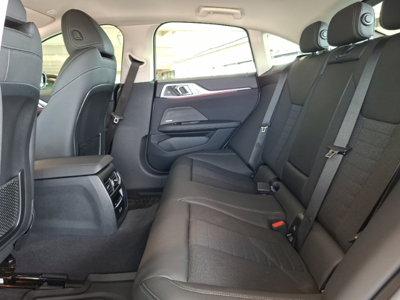 BMW i4 210Kw Edrive35 Sport 70Kwh Grey #6
