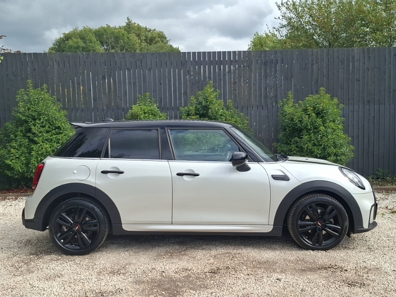 Mini Hatch 1.5 Cooper Sport Premium PY73GNJ White #3