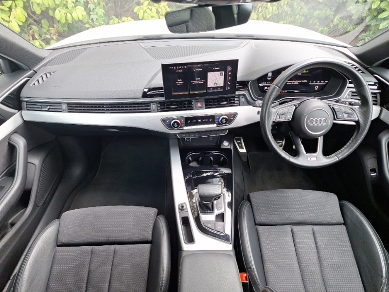Audi A4 35 Tfsi S Line S Tronic RO72BRZ White #3