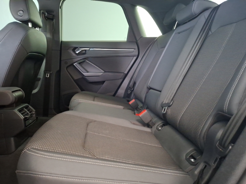 Audi Q3 35 Tdi S Line S Tronic GL69YFG Black #6